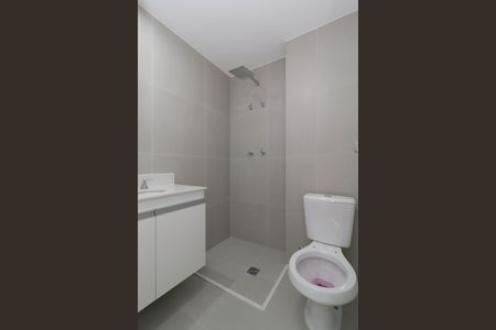 Banheiro de kitnet/studio à venda com 1 quarto, 26m² em Pinheiros, São Paulo