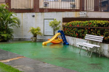 Apartamento à venda com 70m², 2 quartos e 1 vagaÁrea comum - Playground