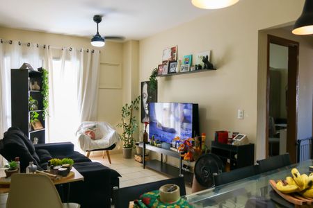 Apartamento à venda com 70m², 2 quartos e 1 vagaSala