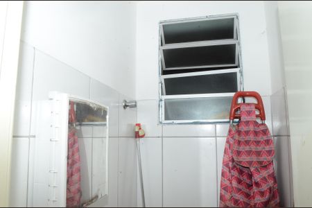 Casa de condomínio à venda com 95m², 3 quartos e 2 vagasBanheiro 2