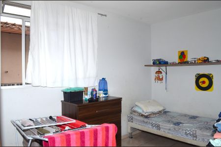 Casa de condomínio à venda com 95m², 3 quartos e 2 vagasQuarto 2