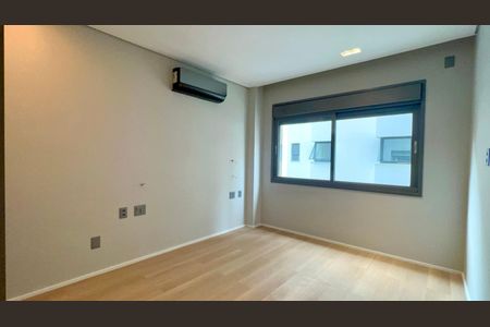 Apartamento à venda com 156m², 3 quartos e 1 vaga Apartamento à venda com 156m², 3 quartos e 1 vagaSuíte 2