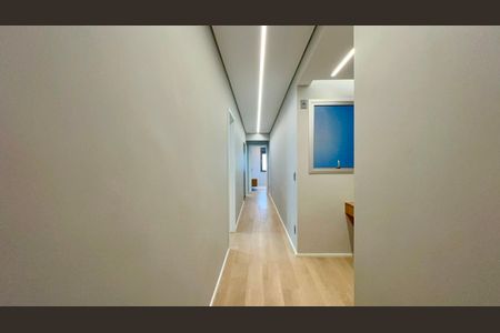 Apartamento à venda com 156m², 3 quartos e 1 vaga Apartamento à venda com 156m², 3 quartos e 1 vagaCorredor