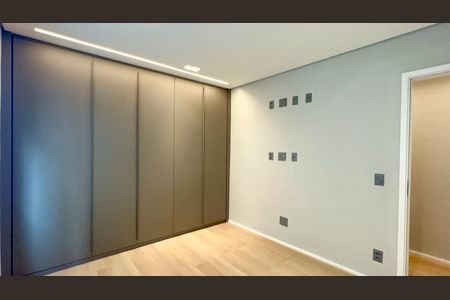 Apartamento à venda com 156m², 3 quartos e 1 vaga Apartamento à venda com 156m², 3 quartos e 1 vagaSuíte 1