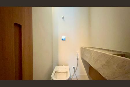 Apartamento à venda com 156m², 3 quartos e 1 vaga Apartamento à venda com 156m², 3 quartos e 1 vagaLavabo