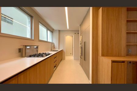 Apartamento à venda com 156m², 3 quartos e 1 vaga Apartamento à venda com 156m², 3 quartos e 1 vagaCozinha