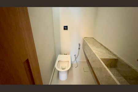 Apartamento à venda com 156m², 3 quartos e 1 vaga Apartamento à venda com 156m², 3 quartos e 1 vagaLavabo
