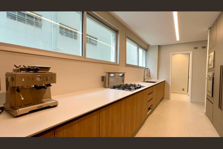 Apartamento à venda com 156m², 3 quartos e 1 vaga Apartamento à venda com 156m², 3 quartos e 1 vagaCozinha