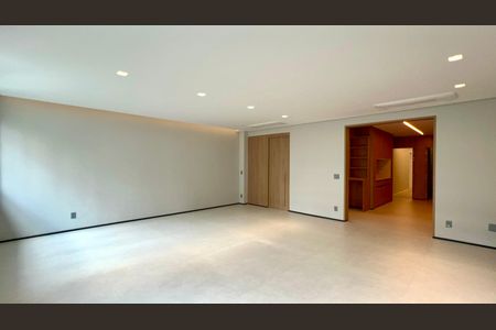 Apartamento à venda com 156m², 3 quartos e 1 vaga Apartamento à venda com 156m², 3 quartos e 1 vagaSala