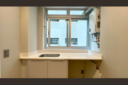 Apartamento à venda com 156m², 3 quartos e 1 vaga Apartamento à venda com 156m², 3 quartos e 1 vagaÁrea de Serviço