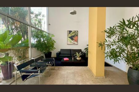Apartamento à venda com 156m², 3 quartos e 1 vaga Apartamento à venda com 156m², 3 quartos e 1 vagaHall de entrada
