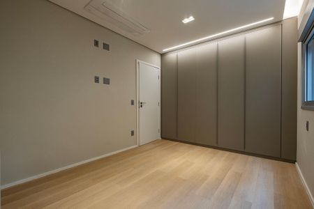 Apartamento à venda com 194m², 3 quartos e 2 vagasQuarto 3