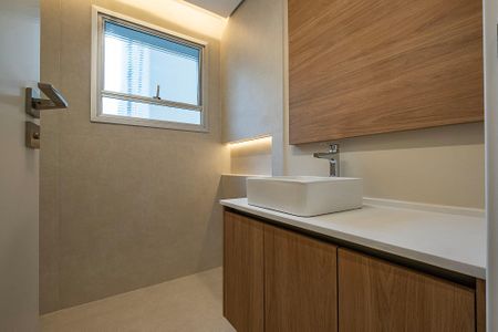 Banheiro de apartamento para alugar com 3 quartos, 194m² em Jardim Paulista, São Paulo