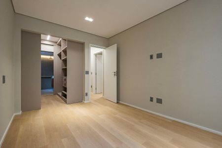 Apartamento à venda com 194m², 3 quartos e 2 vagasSuíte 1