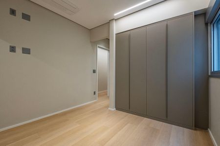 Apartamento à venda com 194m², 3 quartos e 2 vagasSuíte 2