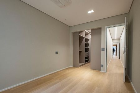 Apartamento à venda com 194m², 3 quartos e 2 vagasSuíte 1