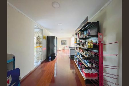 Apartamento à venda com 60m², 3 quartos e 1 vagaMercado