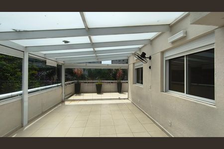 Apartamento para alugar com 148m², 1 quarto e 2 vagasVaranda