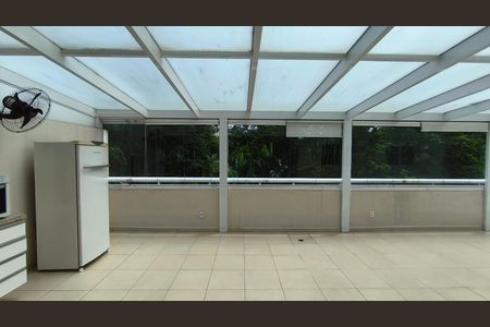 Apartamento para alugar com 148m², 1 quarto e 2 vagasVaranda