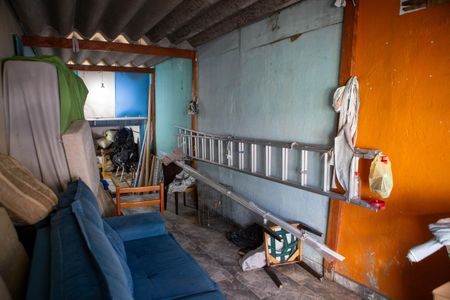 Casa à venda com 100m², 2 quartos e 2 vagasGaragem