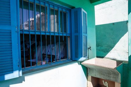 Casa à venda com 100m², 2 quartos e 2 vagasArea de serviço