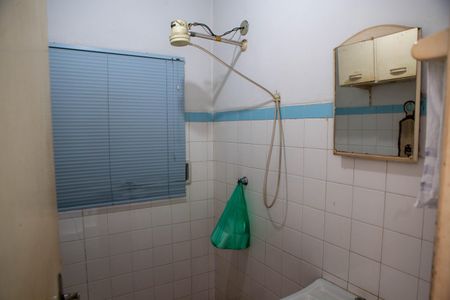 Casa à venda com 100m², 2 quartos e 2 vagasBanheiro