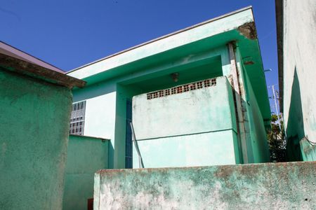 Casa à venda com 100m², 2 quartos e 2 vagasQuintal