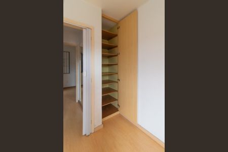 Casa de condomínio à venda com 60m², 3 quartos e 1 vagaQuarto 1