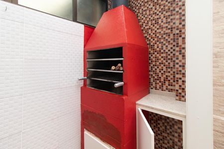 Casa de condomínio à venda com 60m², 3 quartos e 1 vagaQuintal