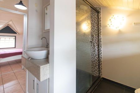 Casa de condomínio à venda com 60m², 3 quartos e 1 vagaBanheiro da Suíte