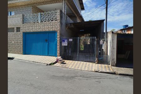 Casa para alugar com 70m², 2 quartos e sem vagaFachada