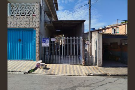 Casa para alugar com 70m², 2 quartos e sem vagaFachada