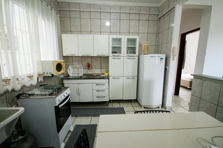 Apartamento para alugar com 2 quartos, 56m² em Maracanã, Praia Grande