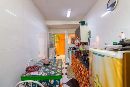 Casa à venda com 180m², 3 quartos e 3 vagasCozinha 