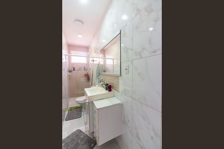 Casa à venda com 180m², 3 quartos e 3 vagasBanheiro