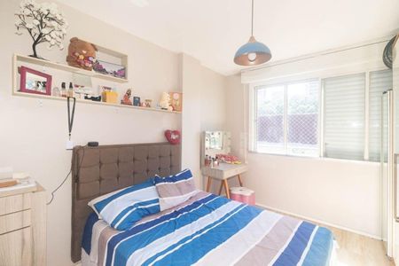 Quarto 1 de apartamento para alugar com 2 quartos, 90m² em Floresta, Porto Alegre