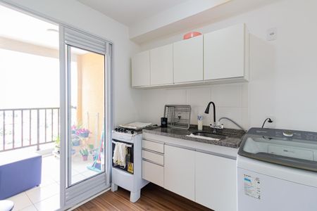 Apartamento para alugar com 32m², 2 quartos e sem vaga Apartamento para alugar com 32m², 2 quartos e sem vagaCozinha e Área de Serviço