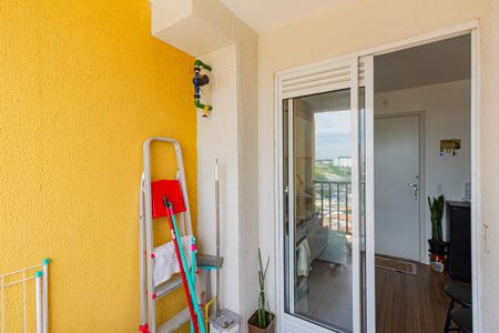 Apartamento para alugar com 32m², 2 quartos e sem vaga Apartamento para alugar com 32m², 2 quartos e sem vagaVaranda
