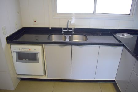 Apartamento para alugar com 156m², 3 quartos e 3 vagasCozinha - Armários