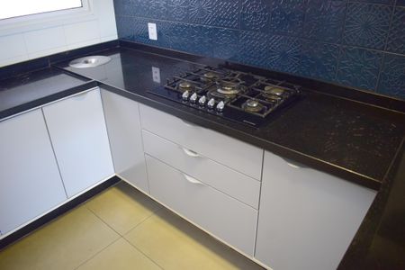 Apartamento para alugar com 156m², 3 quartos e 3 vagasCozinha - Armários