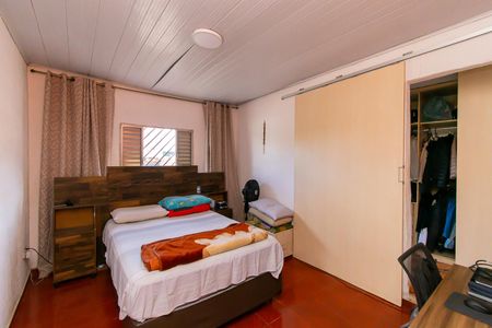 Casa à venda com 200m², 3 quartos e 2 vagasCasa 2- Quarto