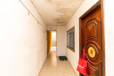 Casa à venda com 200m², 3 quartos e 2 vagasCorredor