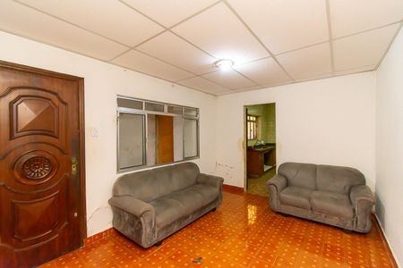 Casa à venda com 200m², 3 quartos e 2 vagasSala