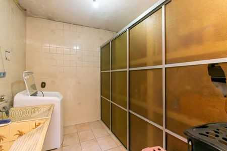 Casa à venda com 200m², 3 quartos e 2 vagasÁrea de Serviço