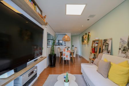 Sala de apartamento para alugar com 3 quartos, 68m² em Vila Suzana, São Paulo