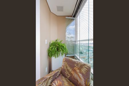 Varanda da Sala de apartamento para alugar com 3 quartos, 68m² em Vila Suzana, São Paulo