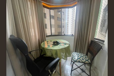 Apartamento à venda com 80m², 3 quartos e 2 vagas Apartamento à venda com 80m², 3 quartos e 2 vagasVaranda