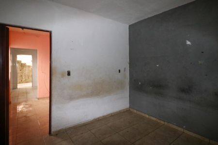 Quarto de casa à venda com 1 quarto, 125m² em Taboão, Diadema