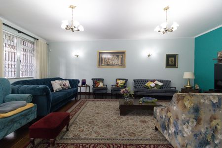 Casa à venda com 308m², 3 quartos e 6 vagasSala