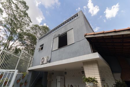 Casa à venda com 308m², 3 quartos e 6 vagasEdícula - Quarto e Banheiro